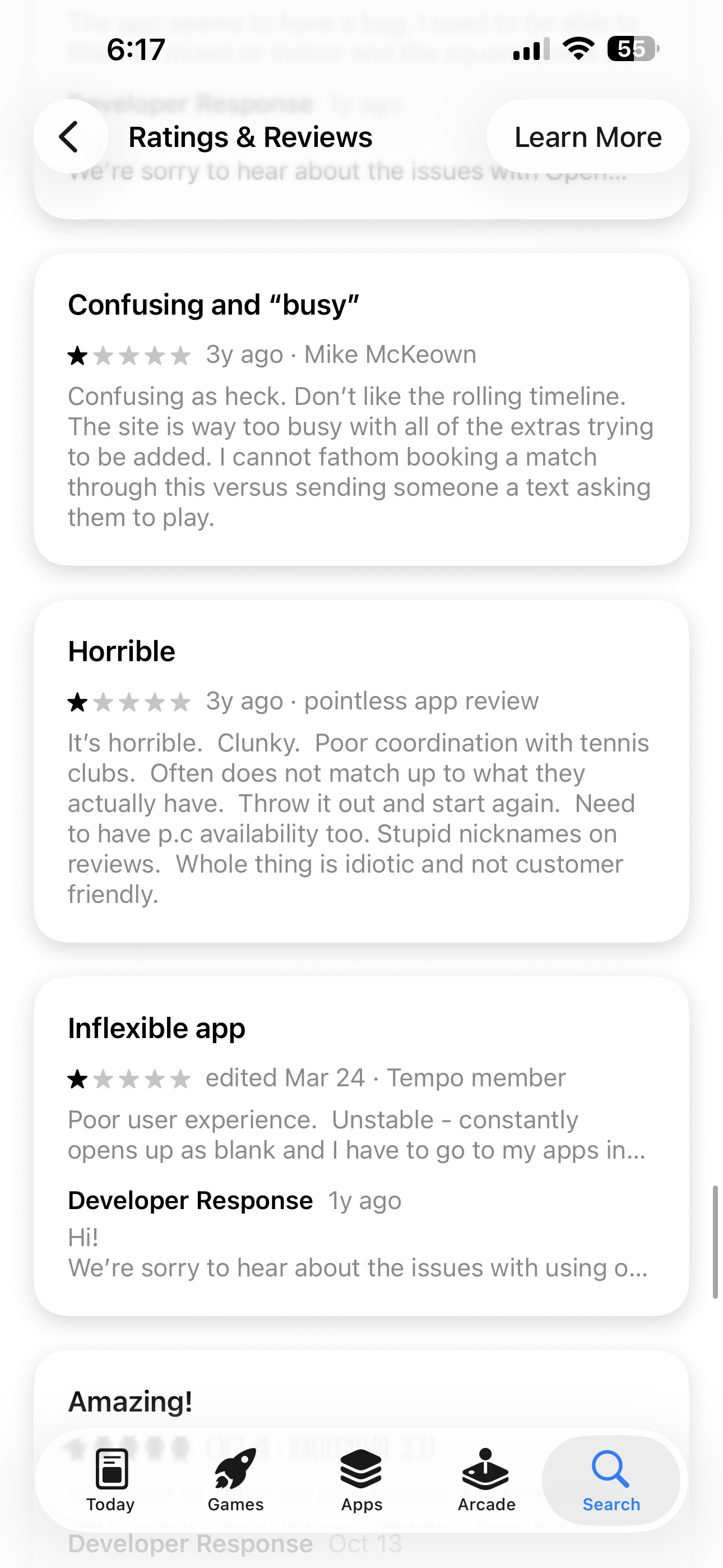 App Store reviews criticizing confusing and clunky Playtomic experiences